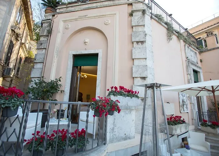 Royal Trinita Dei Monti