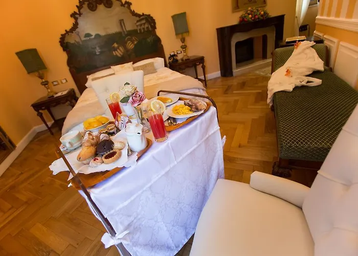 Royal Trinita Dei Monti