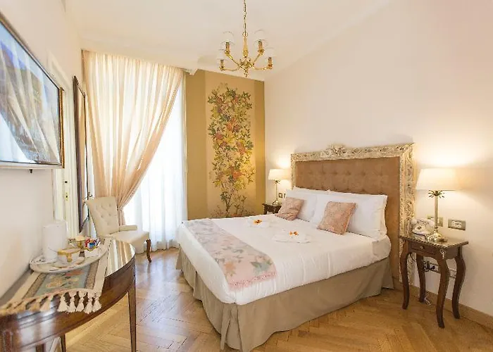 Royal Trinita Dei Monti Otel 4*